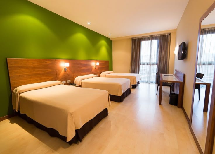 Triple Bed