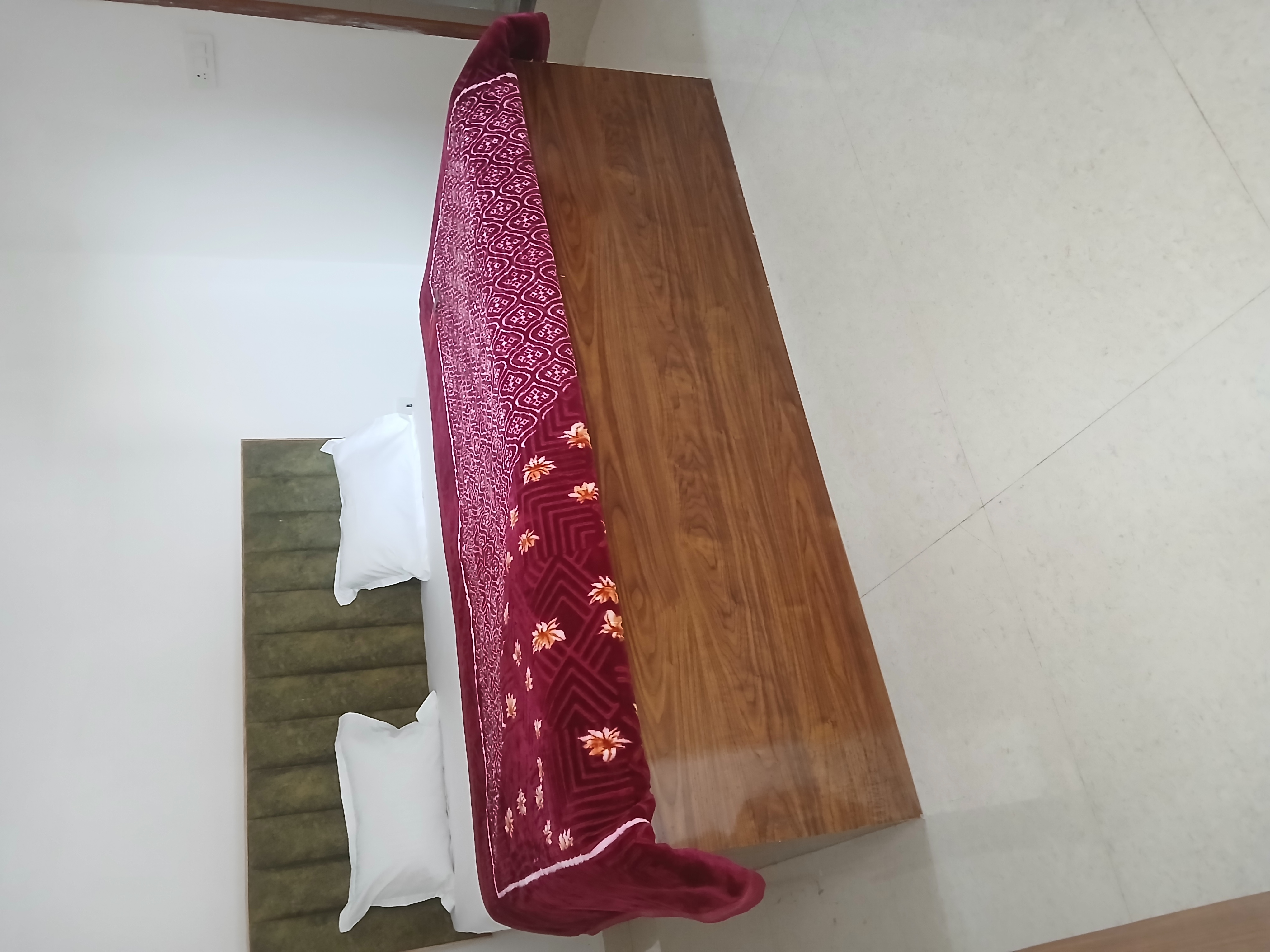 	Single Bed